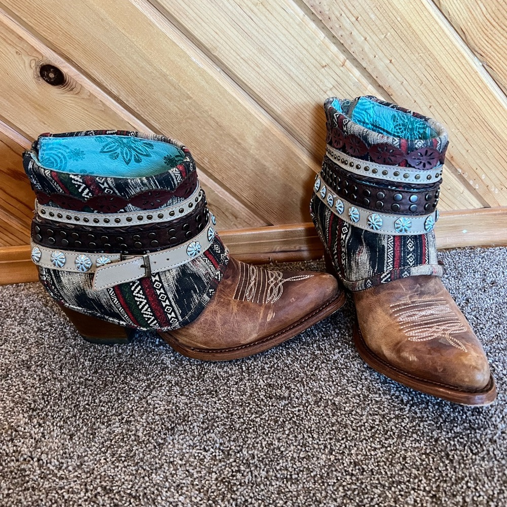 Corral booties